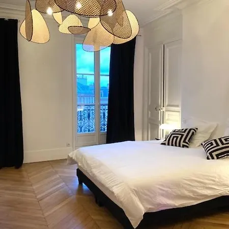 아파트 Le Bazar Du Marais *